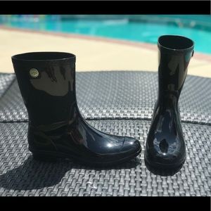 Ugg Sienna Rain Boots size 12 Women